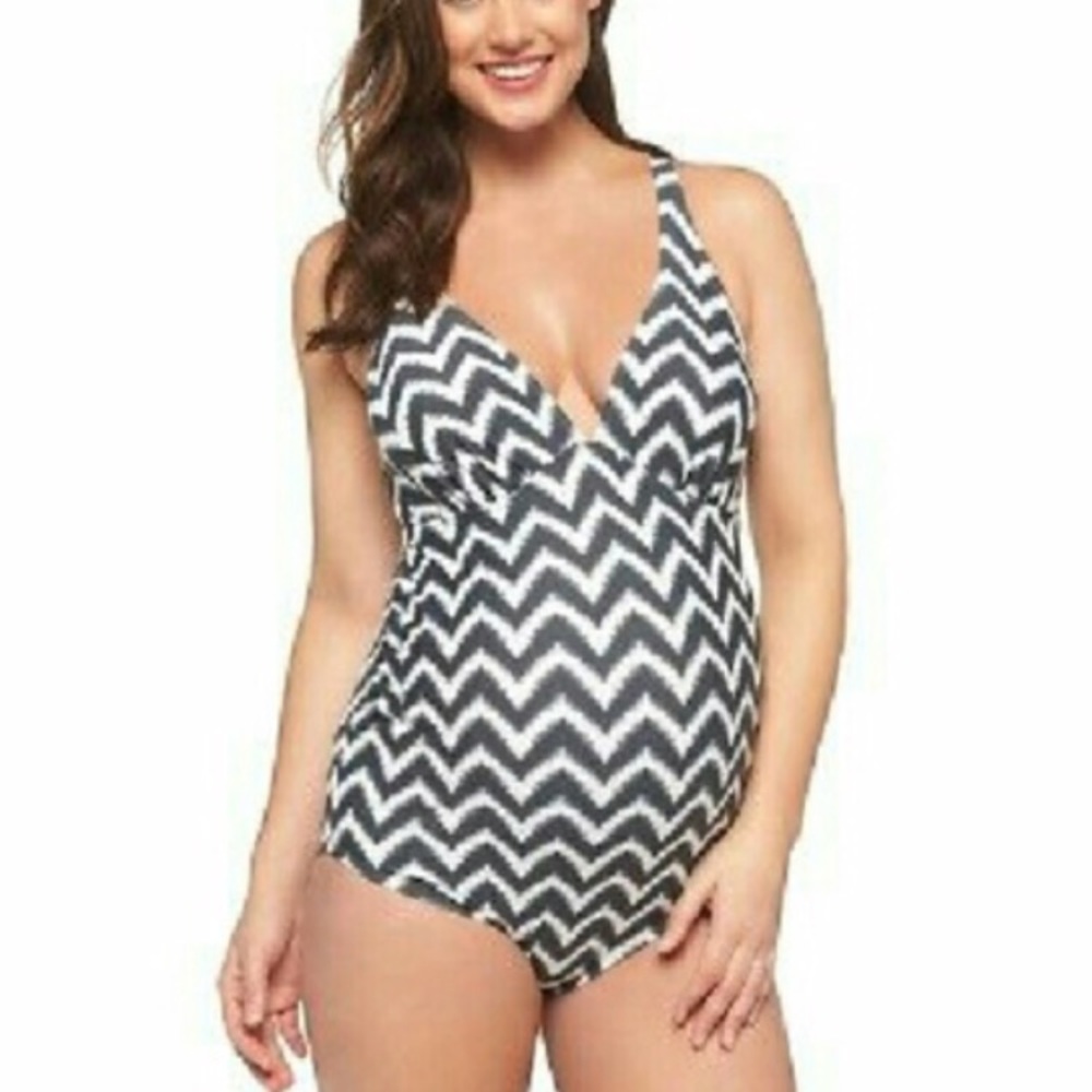 Liz Lange maternity size s